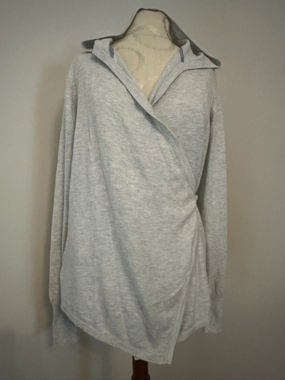 NWT Betabrand Unicorn Wrap Hooded Cardigan Sweater Cool Jade 2.0 Gray M/L TRAVEL
